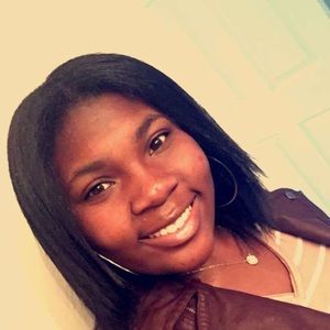 Meet your Posher, Shakira